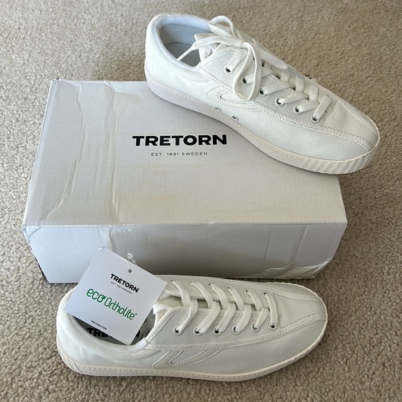 Tretorn Shoes - NWT Tretorn Nylite Plus Vintage White Tennis Shoes